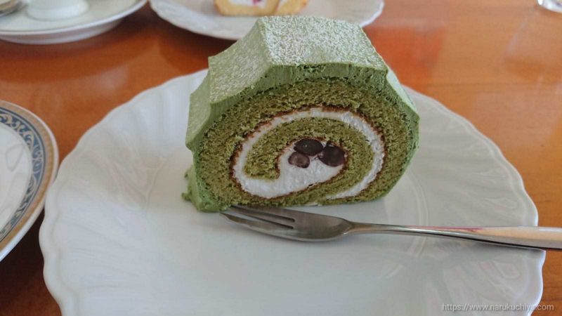 しらかば 抹茶ロールケーキ